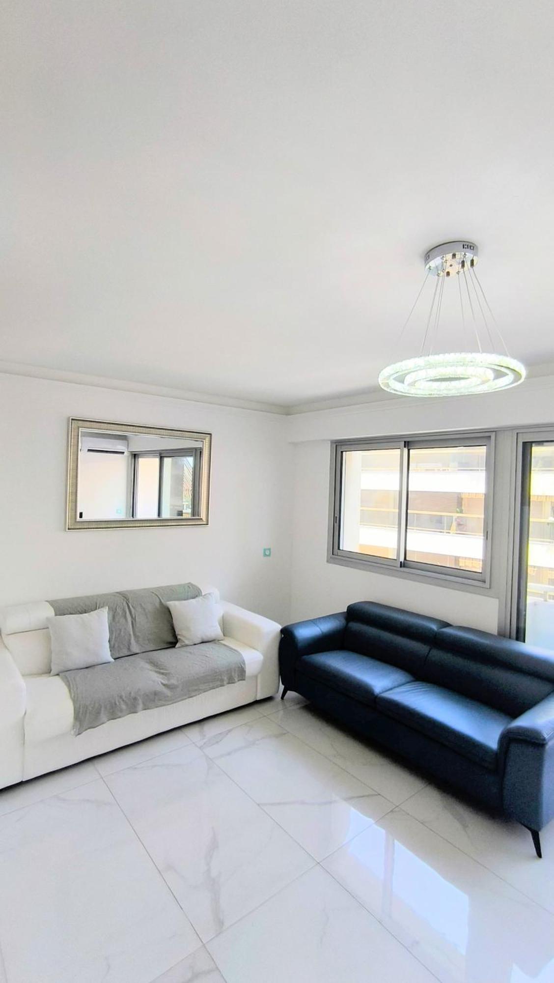 Royal Lux Spacious Seaside Pool * Nizza